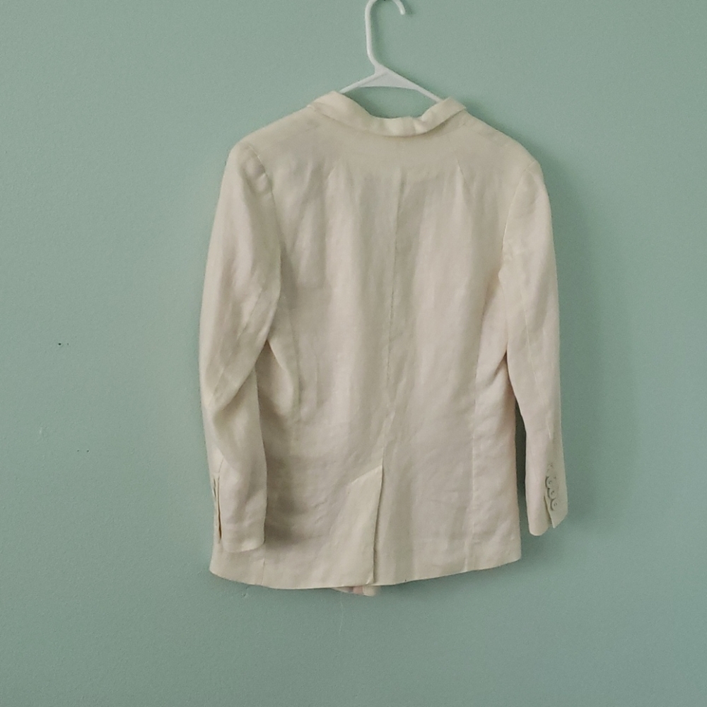 Blazer - Picture 2 of 2